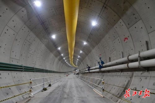 軌道交通與重點(diǎn)路橋項(xiàng)目雙輪驅(qū)動，武漢上半年基礎(chǔ)設(shè)施投資同比增長20%